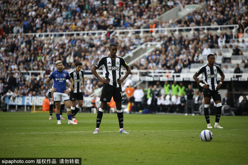 不让任何一 不让任何一