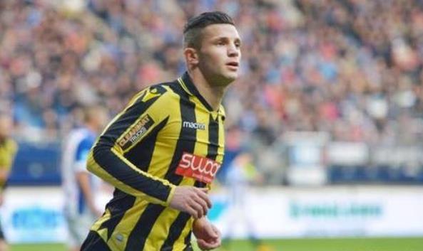 球员合同的 球员合同的