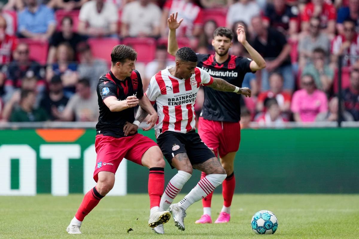 领先后的保 领先后的保