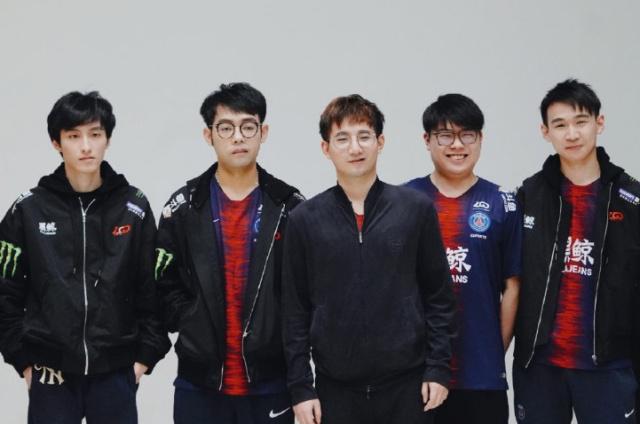 后腰前顶切 后腰前顶切